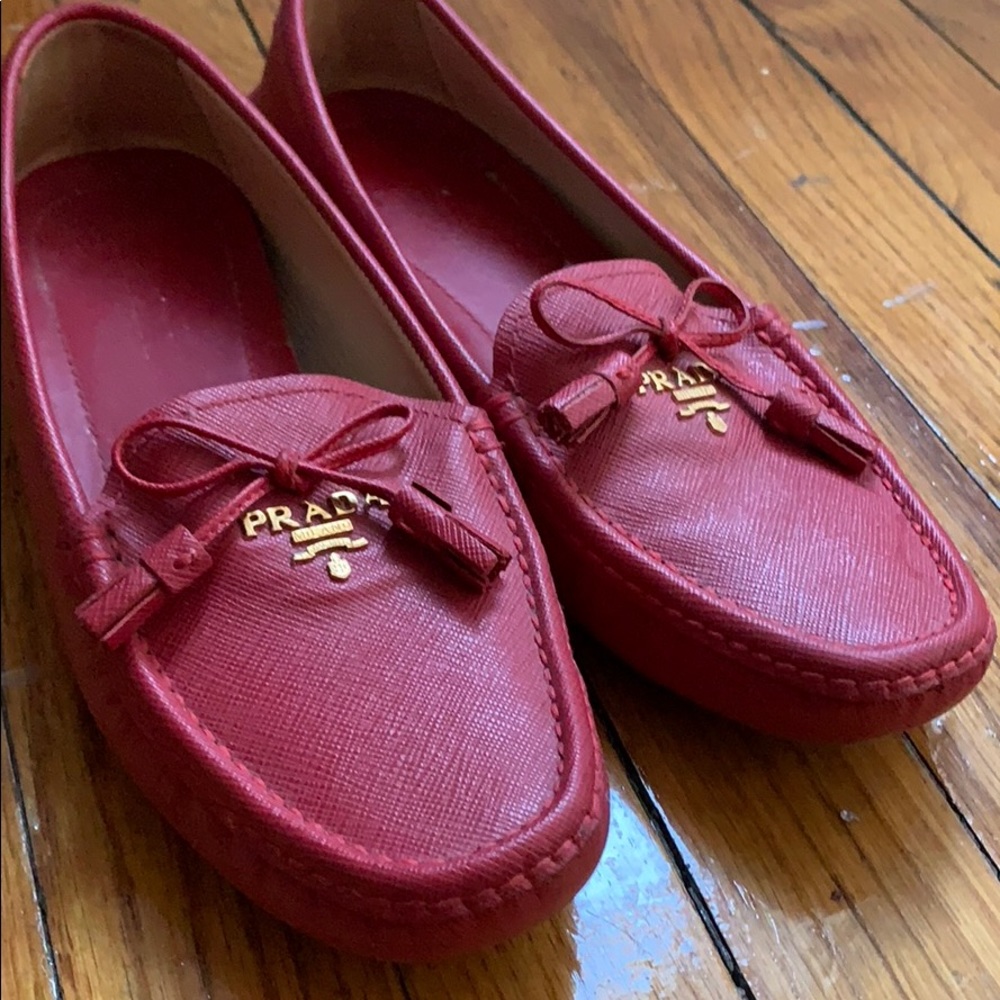 AUTHENTIC BARELY WORN RED PRADA DRIVER LOAFERS!